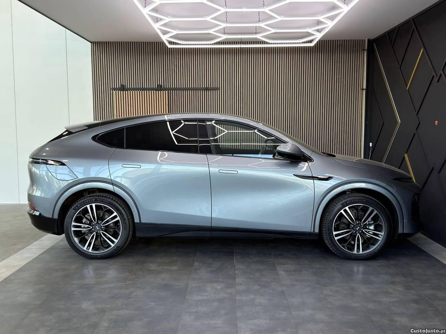   68.5 kWh - 25 foto 4