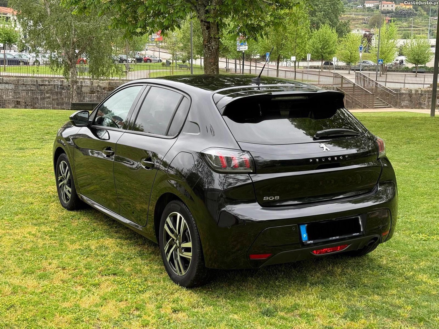 Peugeot 208 1.2. Automático — fotografia 8