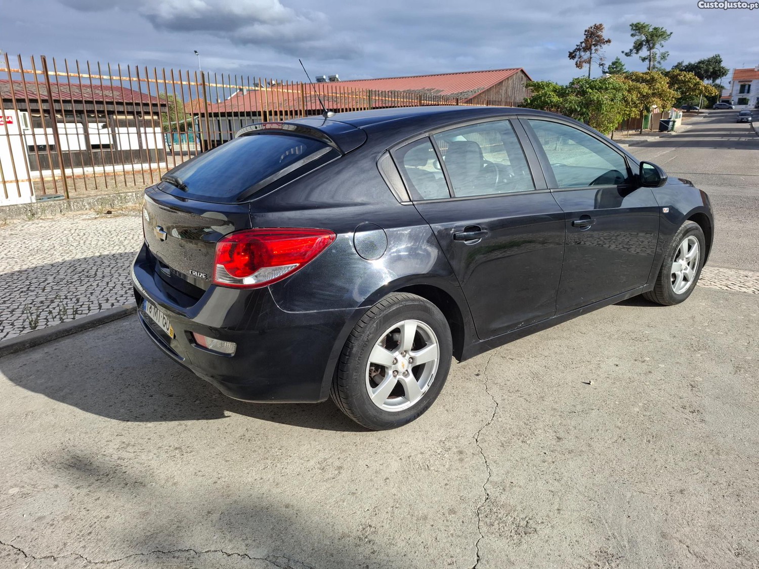 Chevrolet Cruze 1.6i 16v LT — photo 4