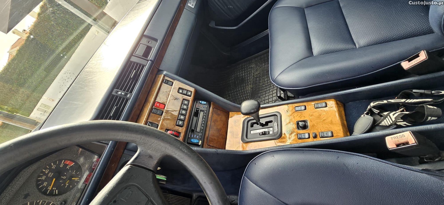 Mercedes-Benz 200 CE Coupé - Clássico em valorização — fotografia 6