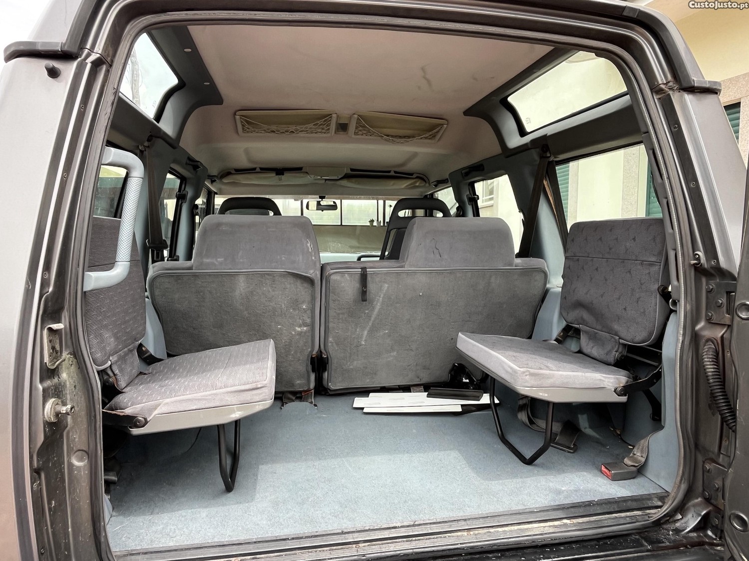 Land Rover Discovery 200 TDI Style 7 lugares  - 93 — photo 3