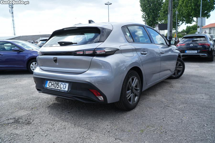 Peugeot 308 PureTech 130 EAT8 Ac — fotografia 11
