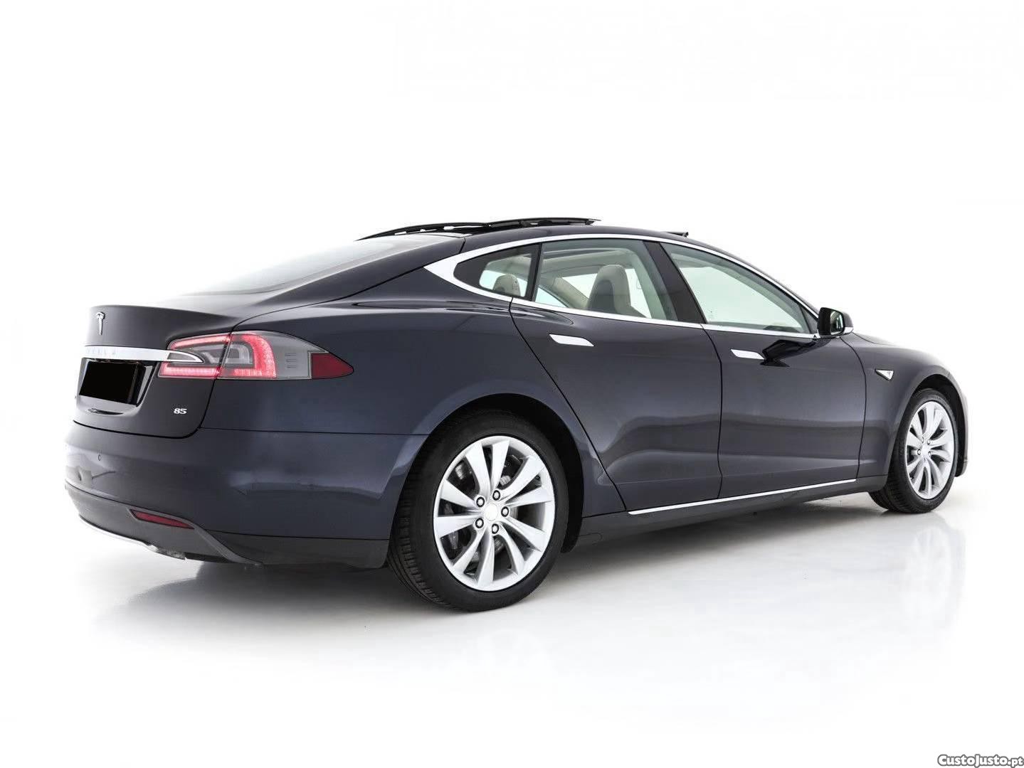 Tesla Model S 85 - 14 foto 3