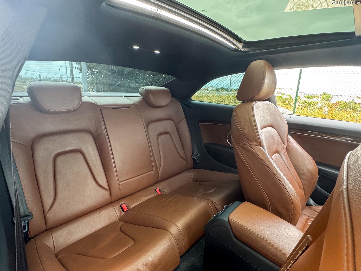 Audi A5 3.0 TDI V6 Quattro — fotografia 2