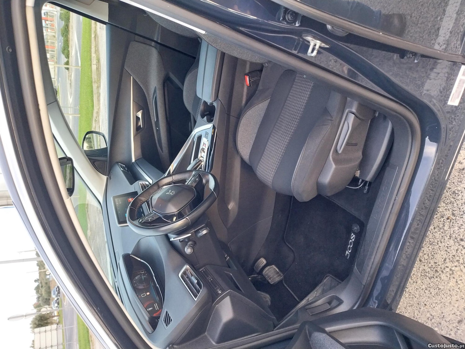 Peugeot 3008 1.5 Blue HDI Allure — fotografia 4