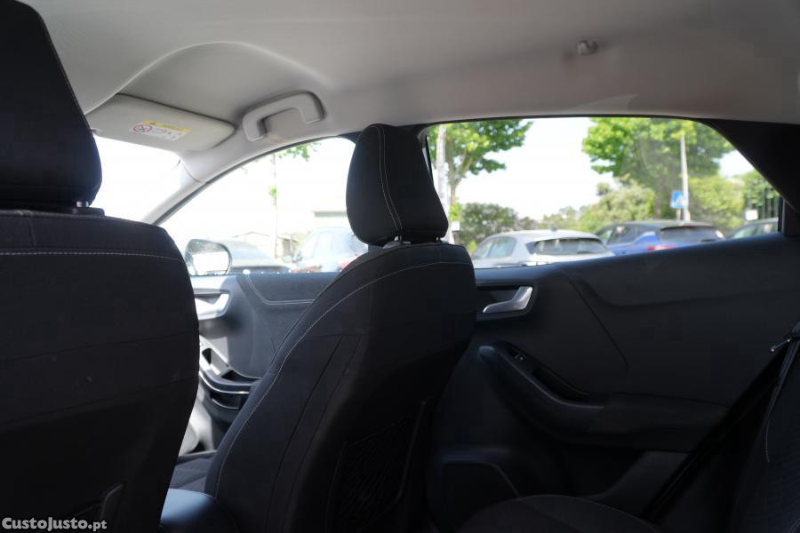 Ford Puma 1.0 EcoBoost MHEV Ti — fotografia 7