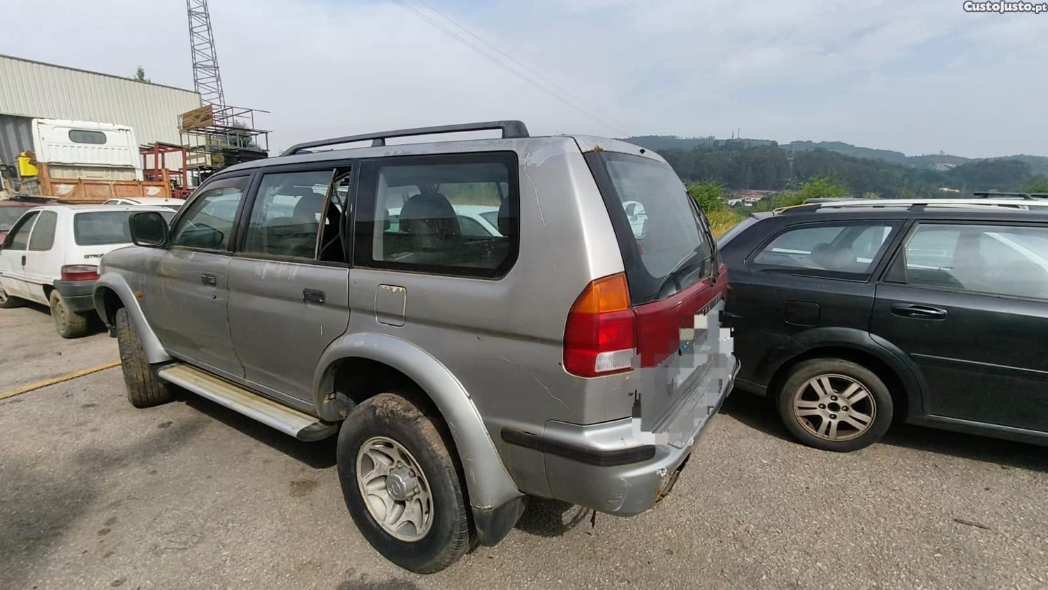 Mitsubishi  Sport Wagon — photo 5
