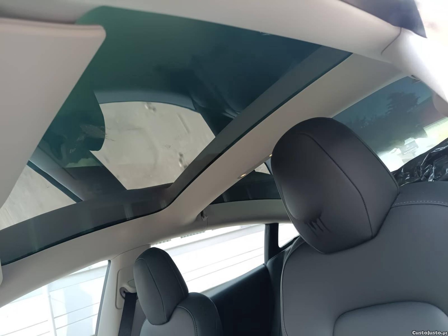 Tesla Model 3 Long Range AWD — fotografia 4