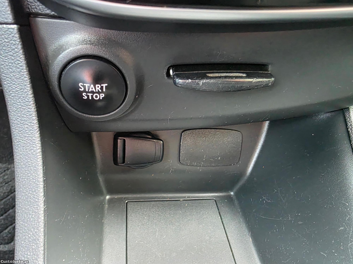 Renault Clio ST 0.9 TCE Limited — fotografia 12