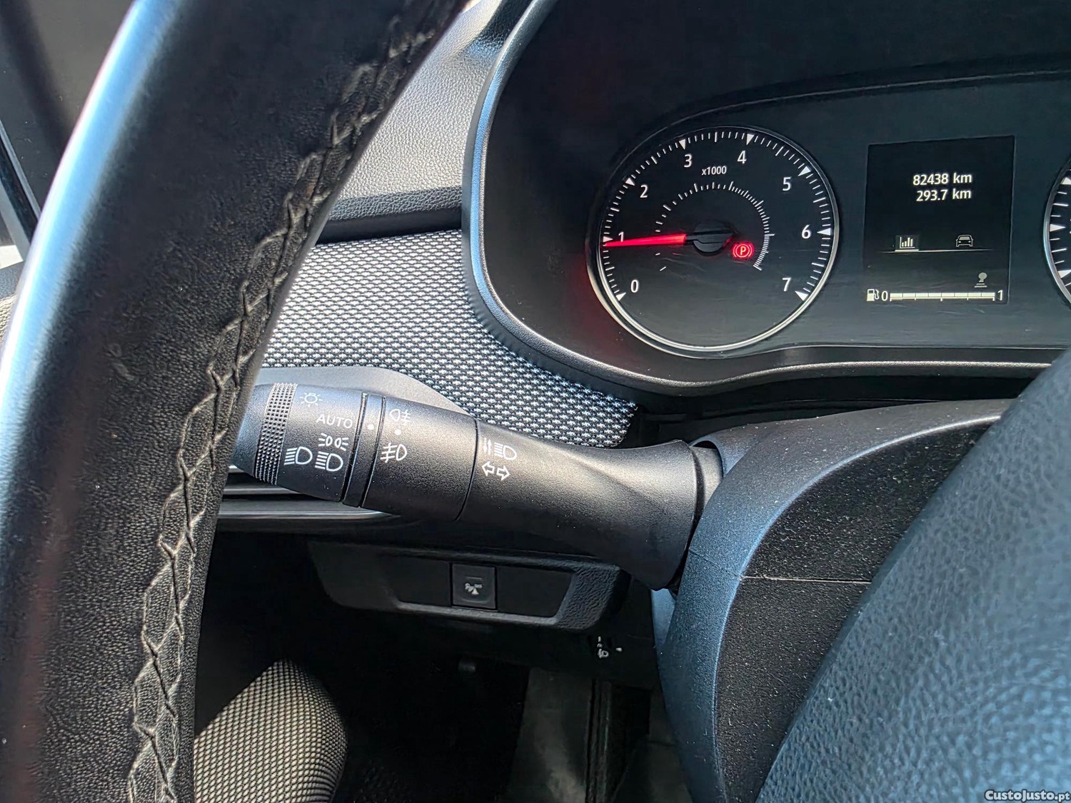 Dacia Sandero 1.0 TCE Comfort — fotografia 4