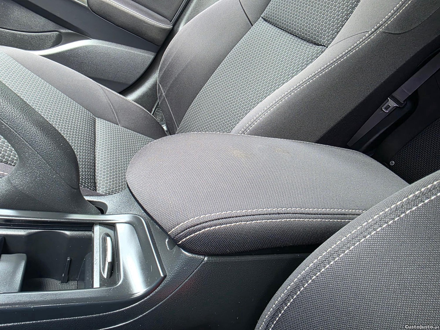 Honda Civic Tourer 1.6 i-DTEC Comfort — fotografia 11
