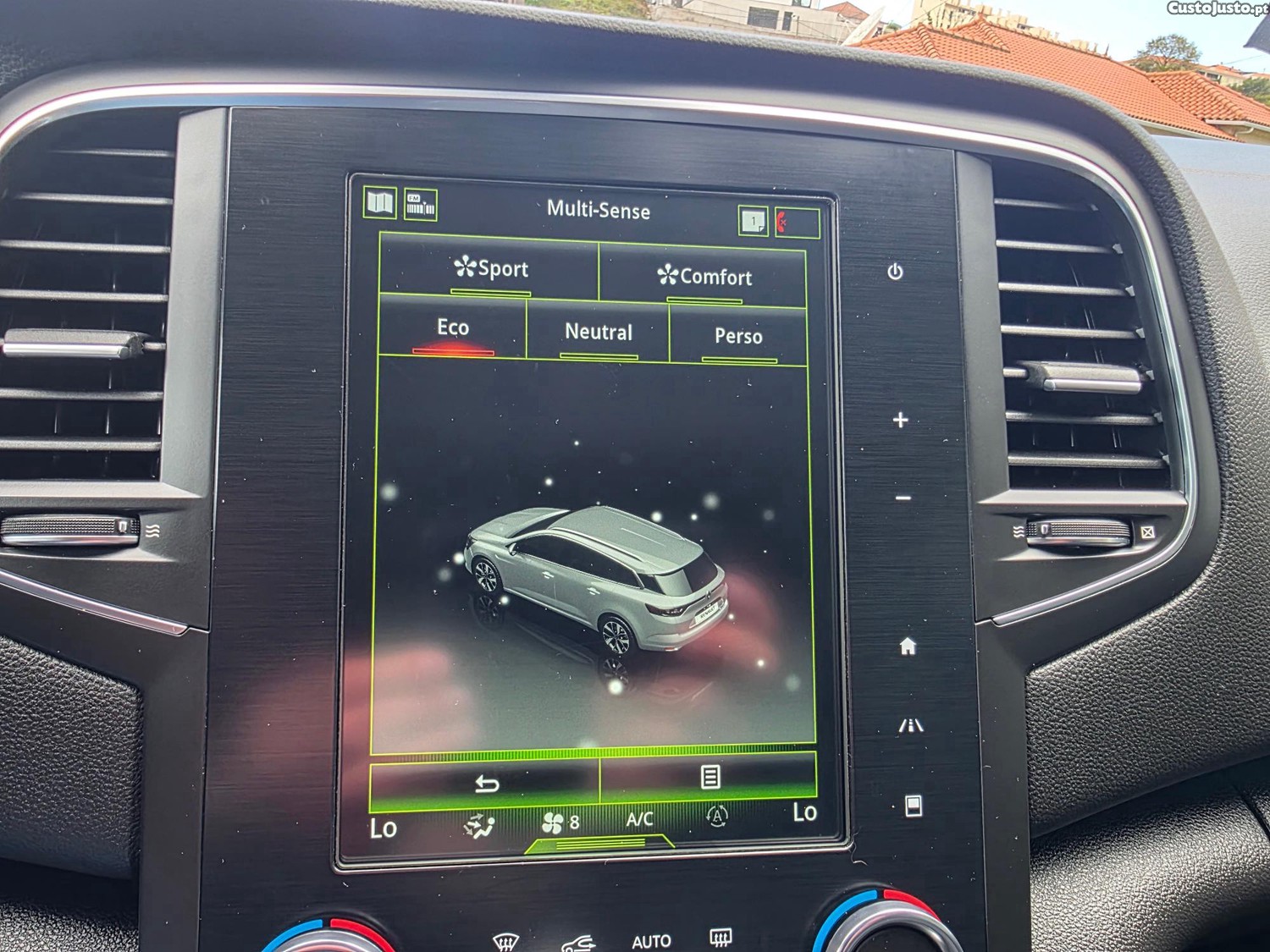 Renault Mégane ST 1.5 DCI Bose Edition — fotografia 18