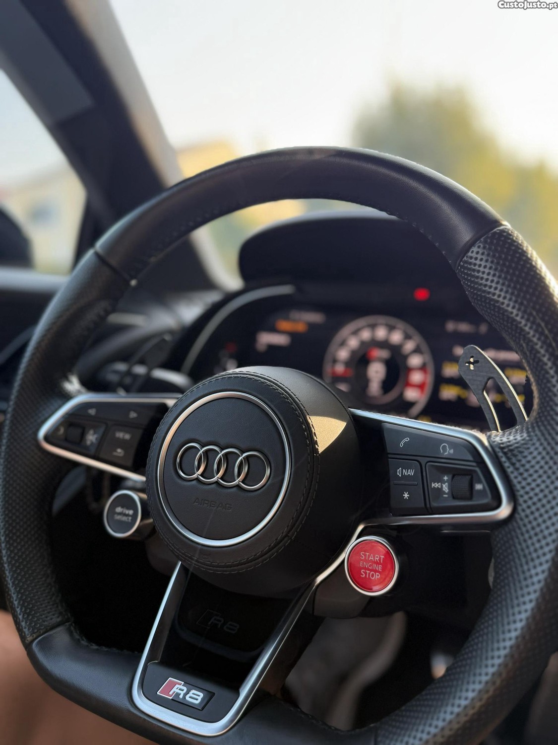 Audi R8 Coupe 5.2 V10 — fotografia 9