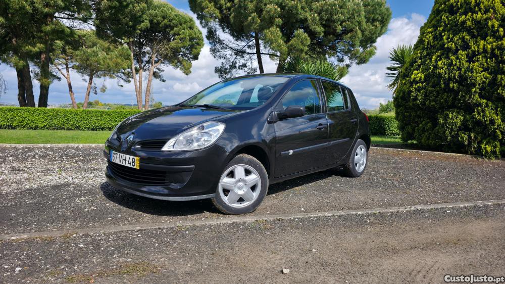 Renault Clio 1.2 SE Storia — photo 2