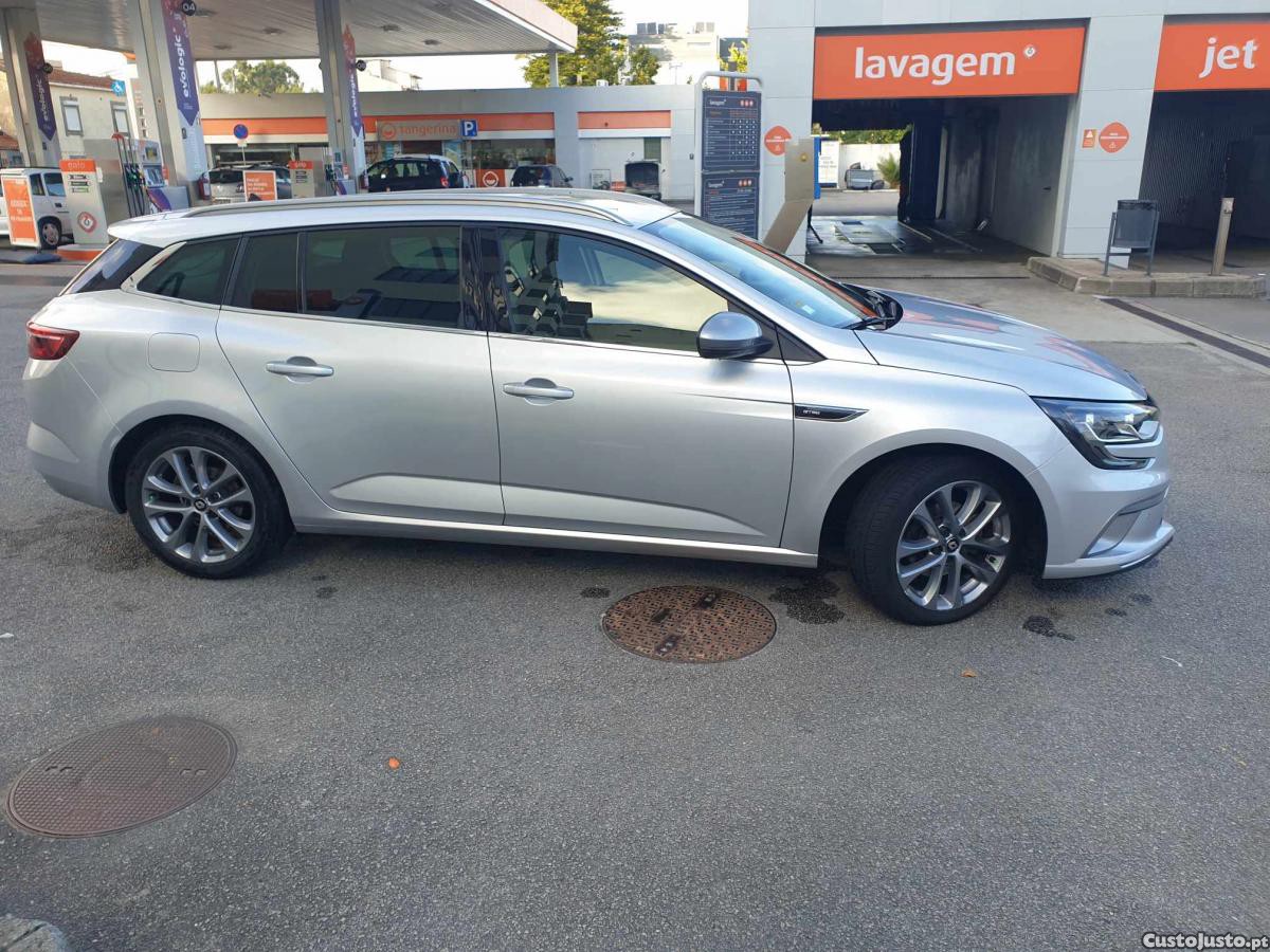 Renault Mégane IV ST 1.5 BLUE DCI (DIESEL) GT LINE — fotografia 6