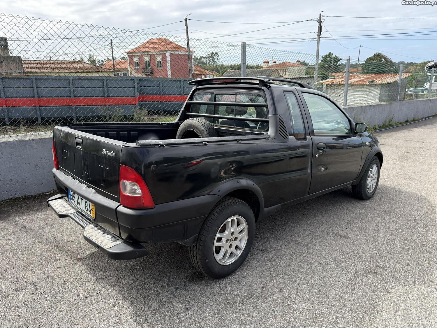 Fiat Strada 1.9JTD - 05 — photo 2