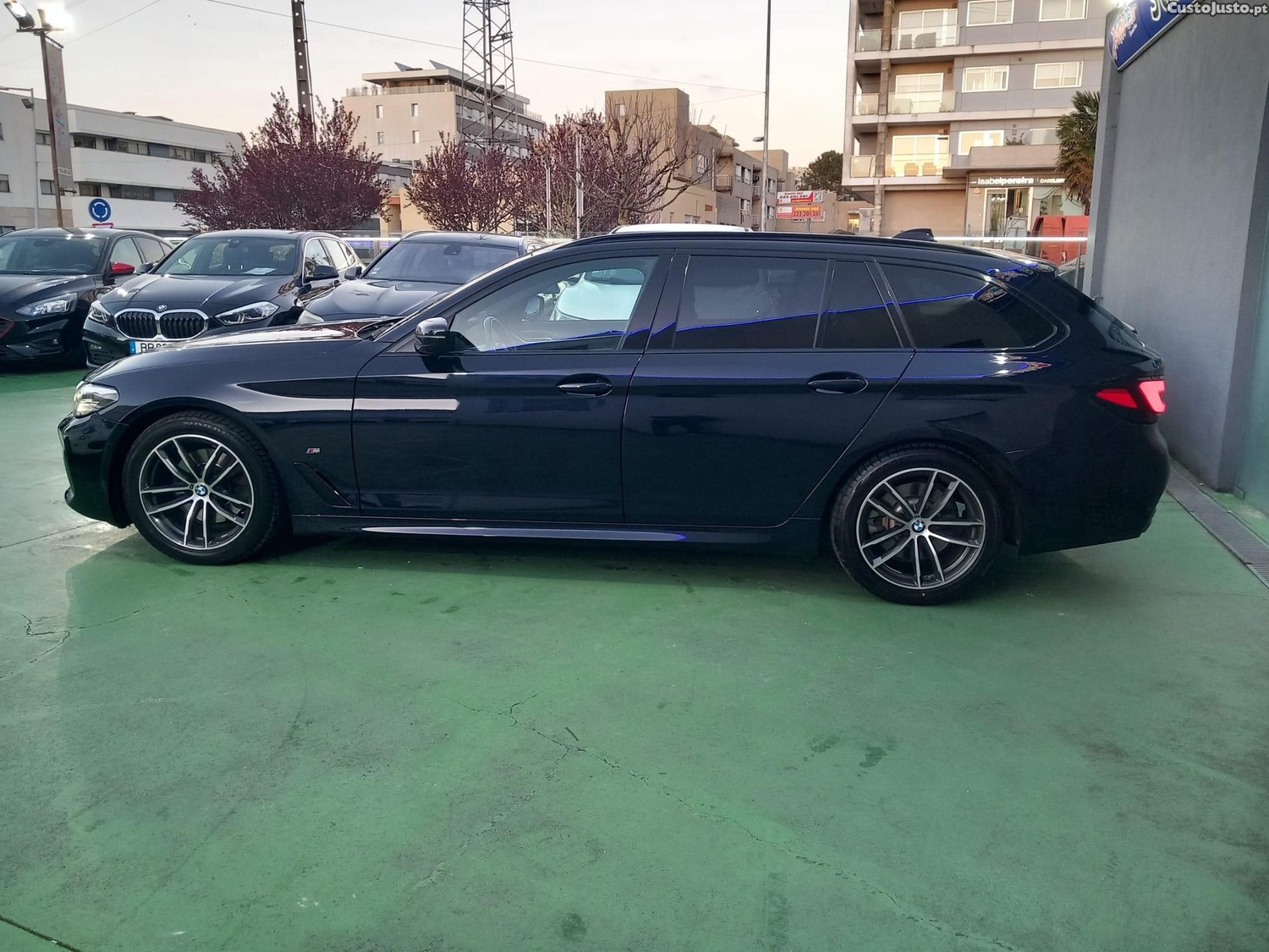 BMW 520 d Pack Desportivo M Auto — fotografia 21