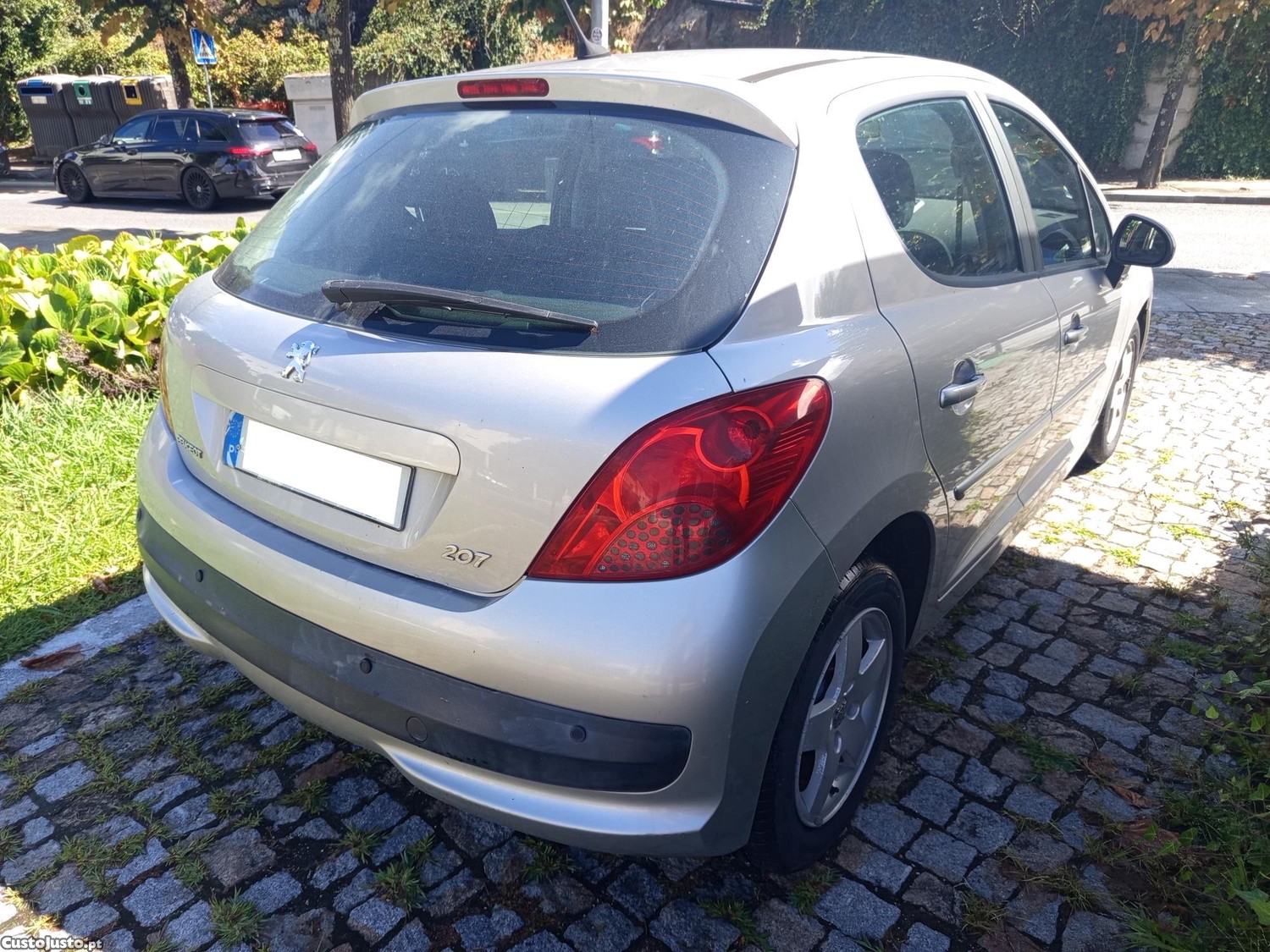 Peugeot 207 1.4 Hdi Premium - 07 foto 4