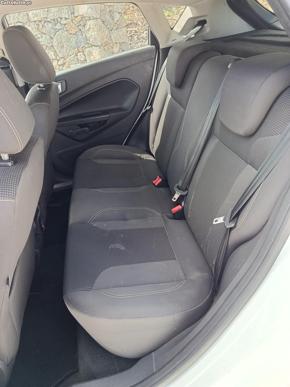 Ford Fiesta 1.5 tdci — fotografia 6