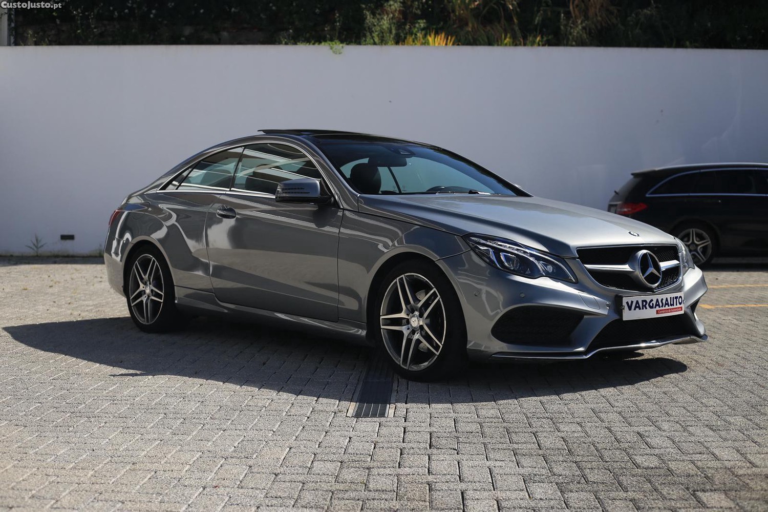 Mercedes-Benz E 250 Coupé Avantgarde AMG Line — fotografia 9