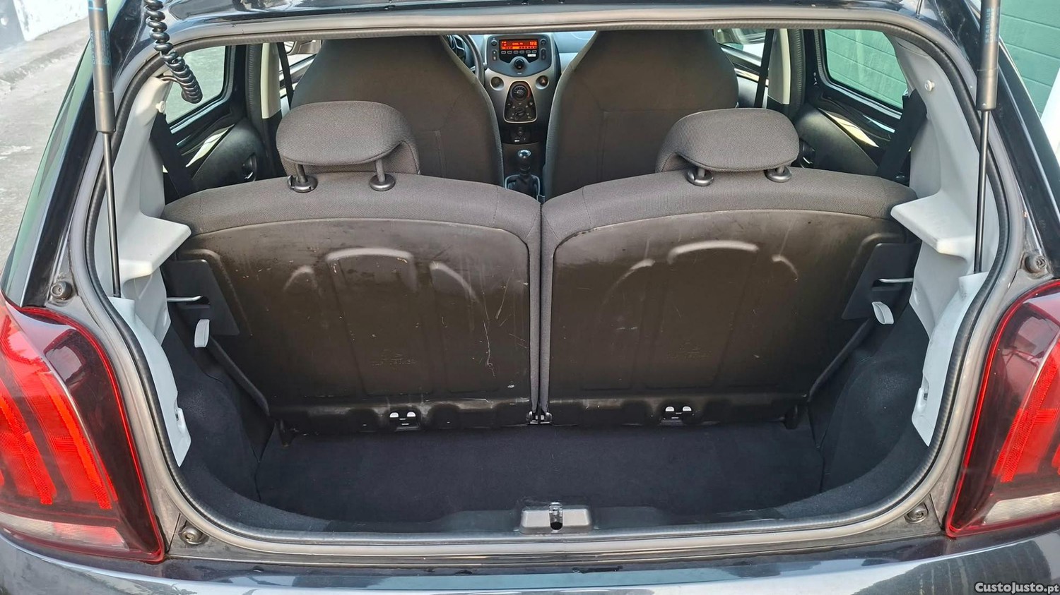 Peugeot 108 Hatchback - 15 foto 5