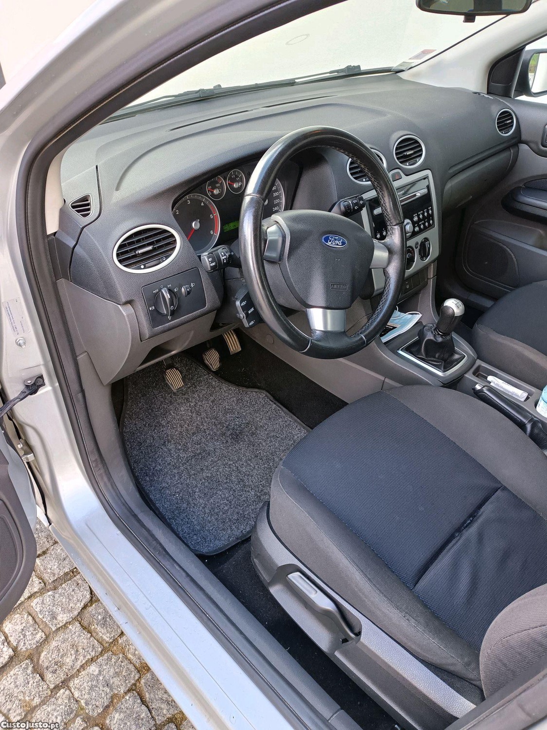 Ford Focus sport — photo 2