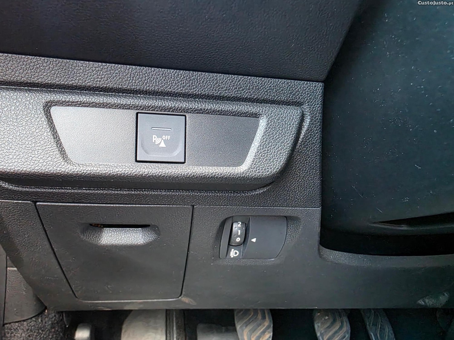 Dacia Sandero 1.0 TCE Comfort — fotografia 3