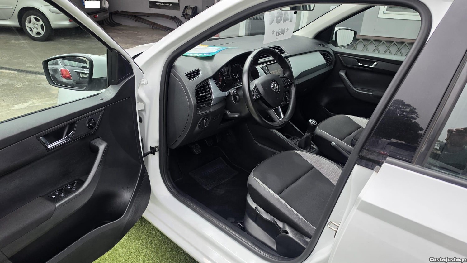 Skoda Fabia Break 1.0TSI Nacional GARANTIA — fotografia 5