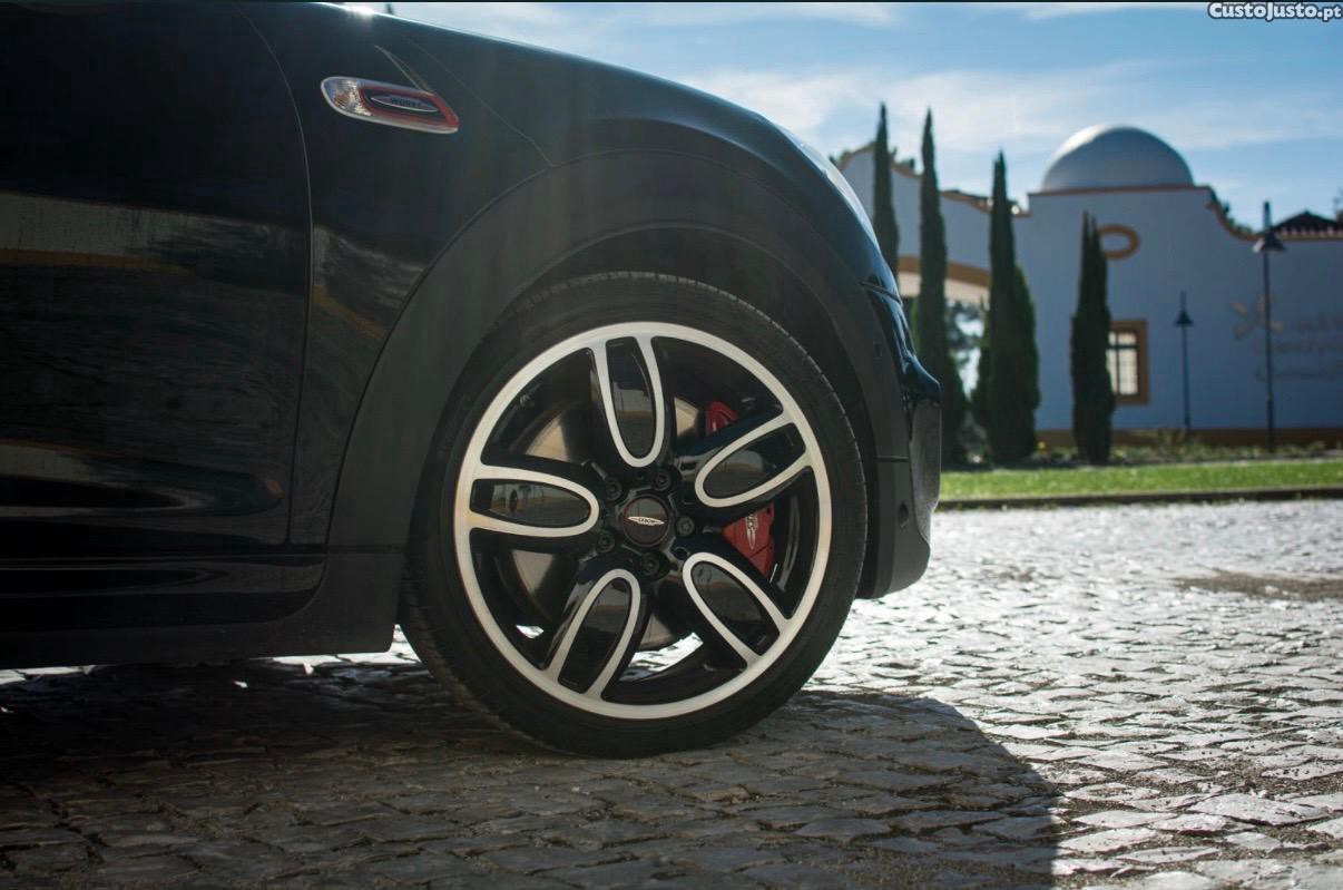MINI John Cooper Works LCI - 18 — photo 5