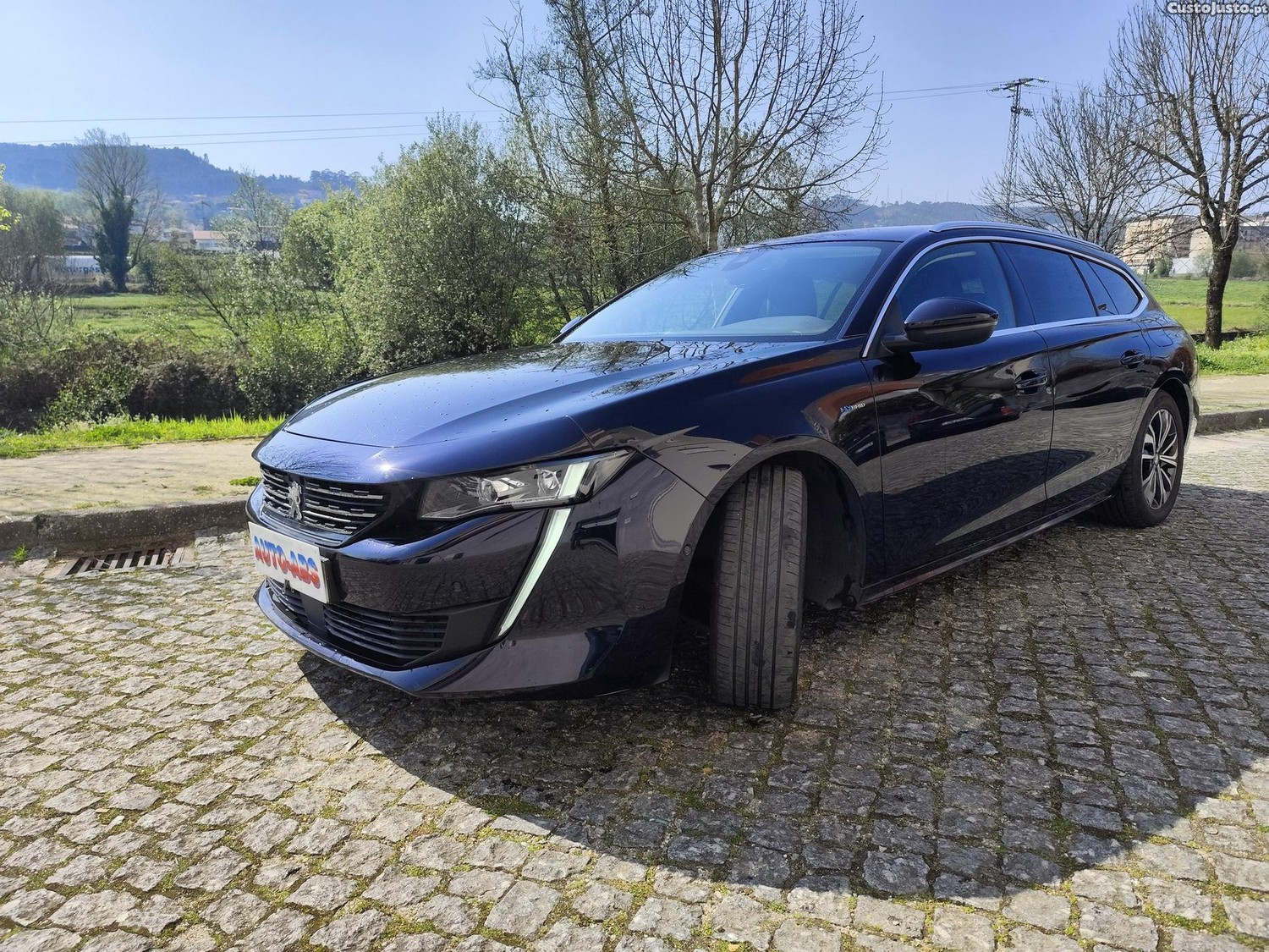 Peugeot 508 225 e-EAT8 Allure Pack — fotografia 17