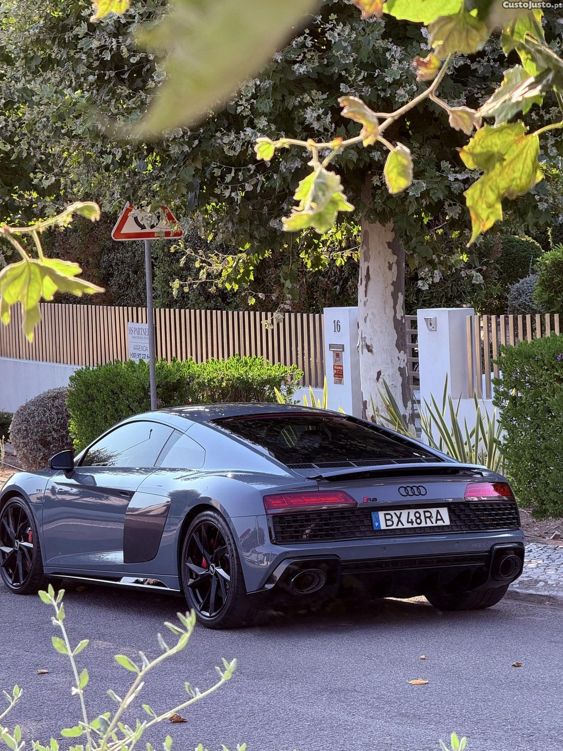 Audi R8 Coupe 5.2 V10 — fotografia 7