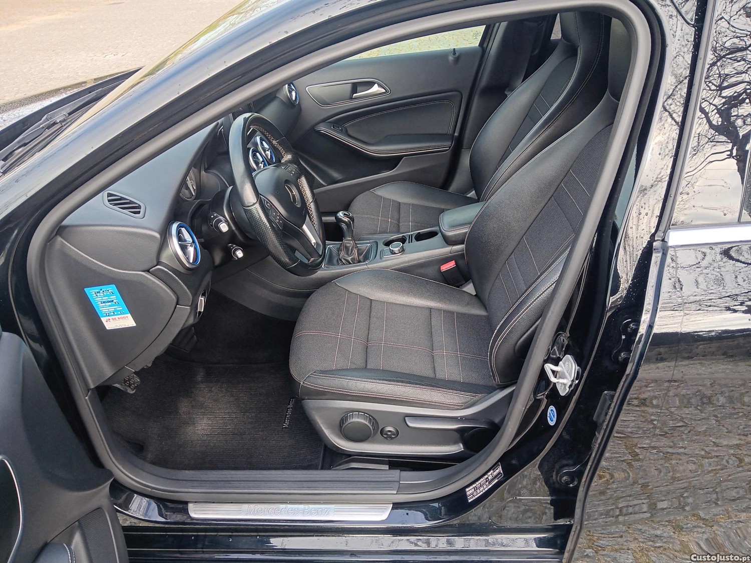 Mercedes-Benz A 180 BlueEfficiency Urban — fotografia 3