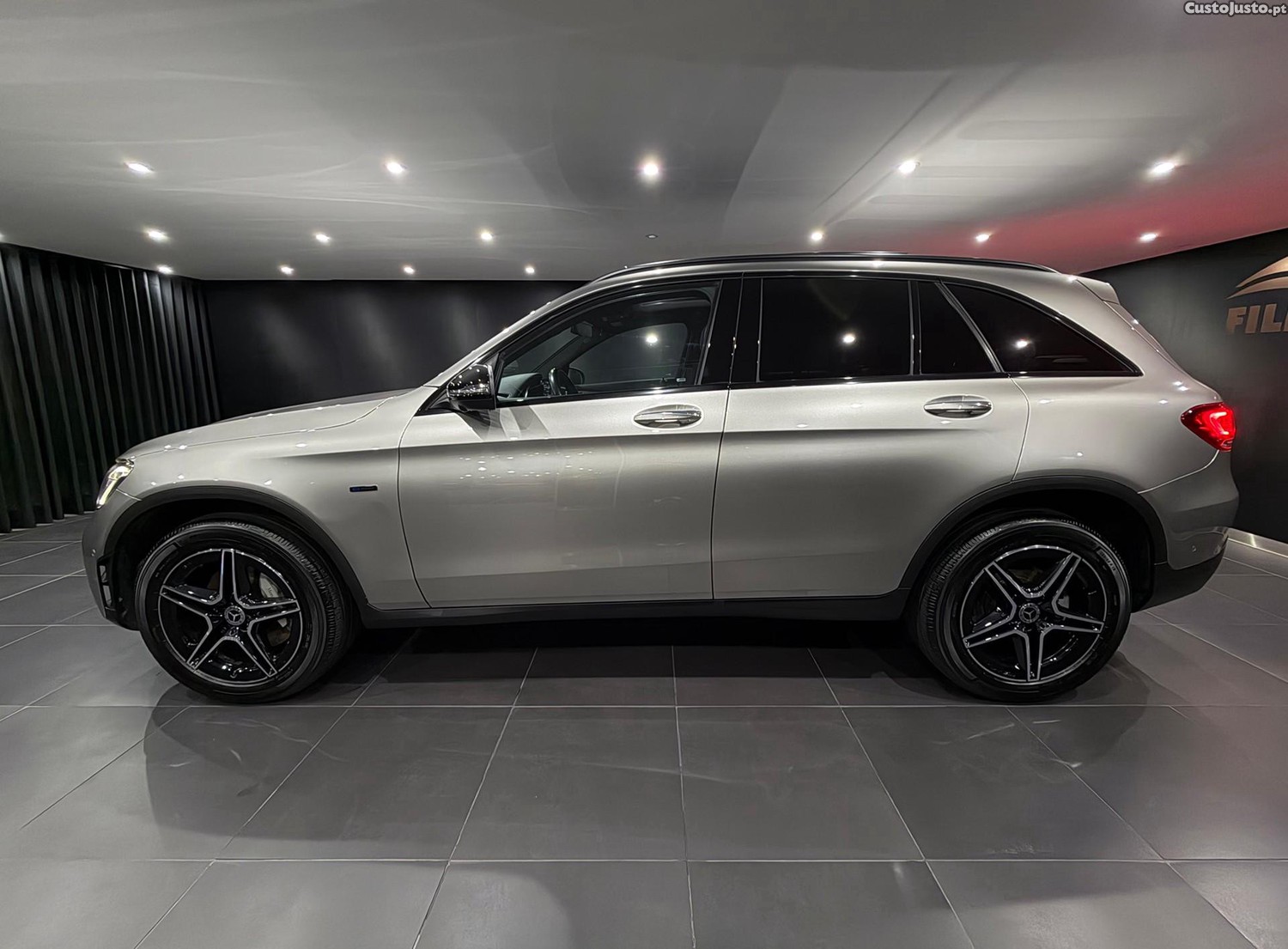 Mercedes-Benz GLC 300 de 4Matic 9G-TRONIC AMG Line - 21 — photo 4