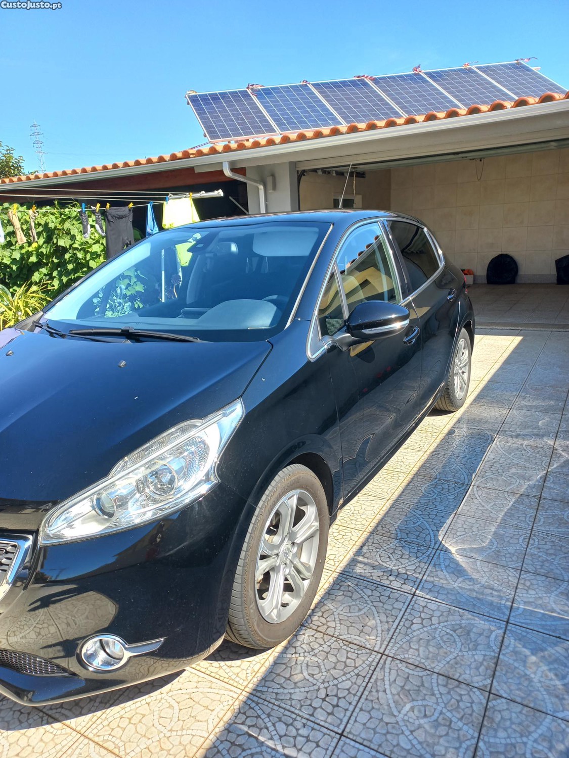 Peugeot 208 1.4 HDI ALLURE — photo 3