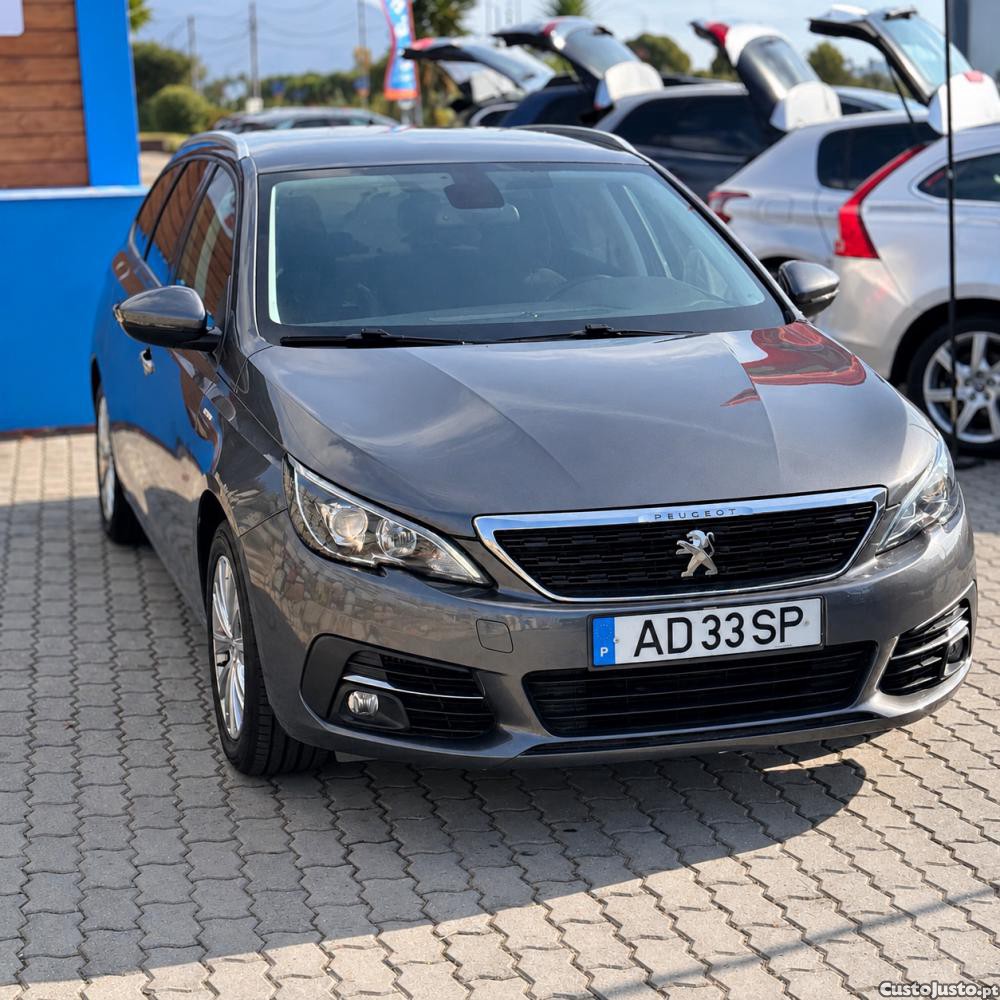 Peugeot 308 1.5 BlueHDi Style — photo 3