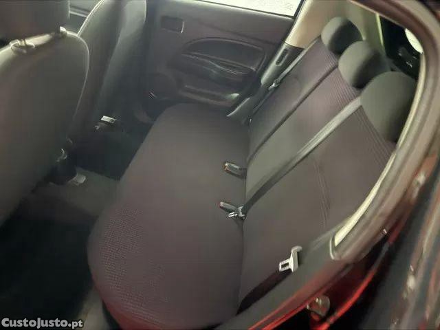 Mitsubishi Space Star 1.2 intense connect edition — fotografia 6