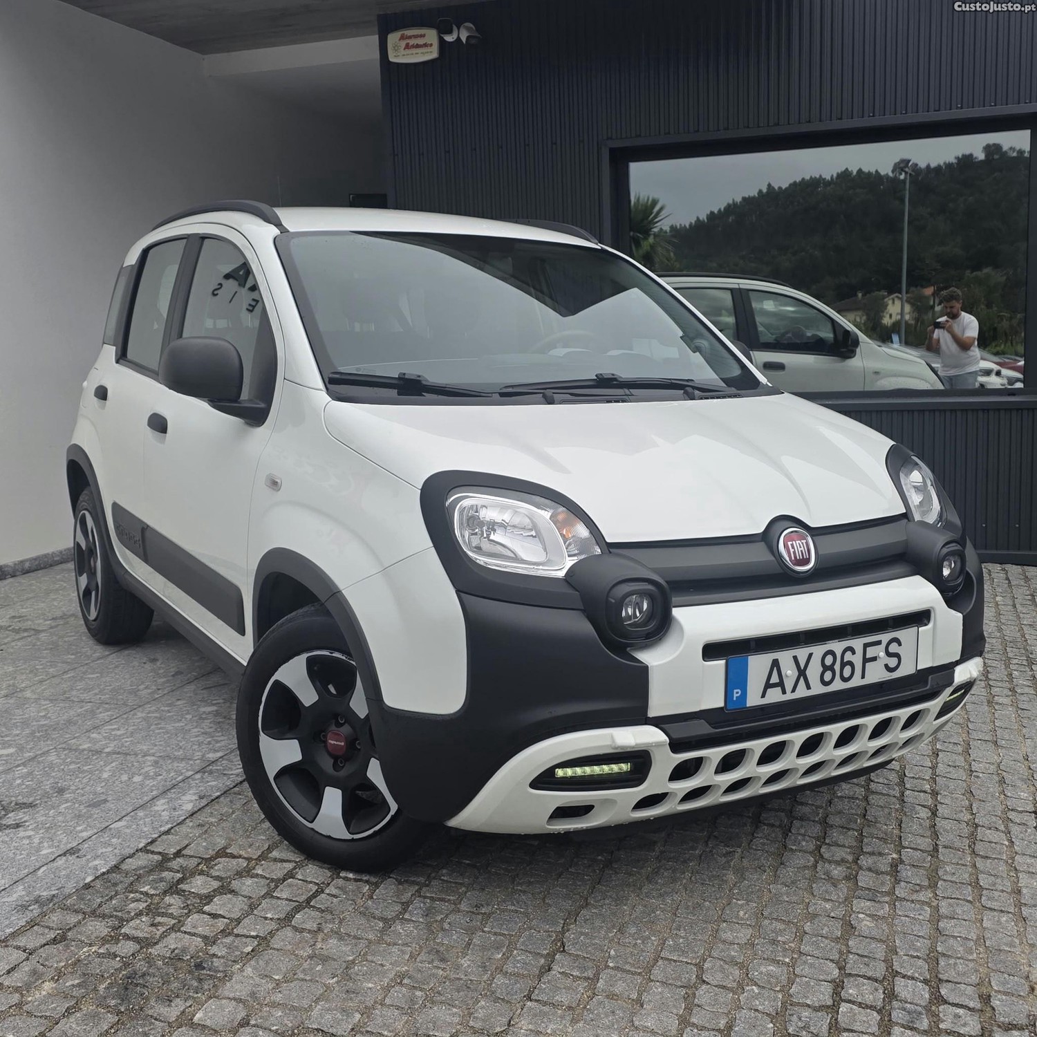 Fiat Panda 1.0 Hybrid City Cross - 22 — photo 4