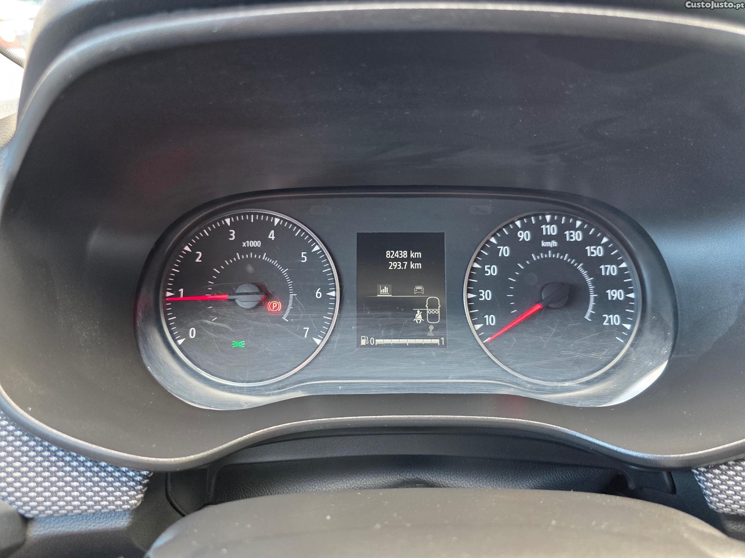 Dacia Sandero 1.0 TCE Comfort — fotografia 18