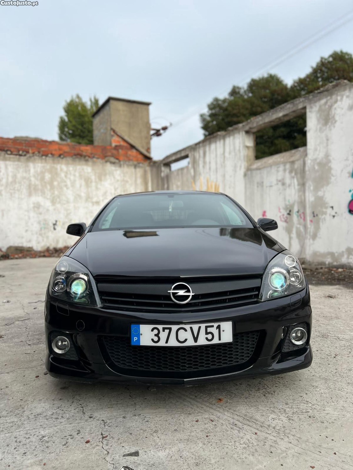 Opel Astra GTC — photo 5