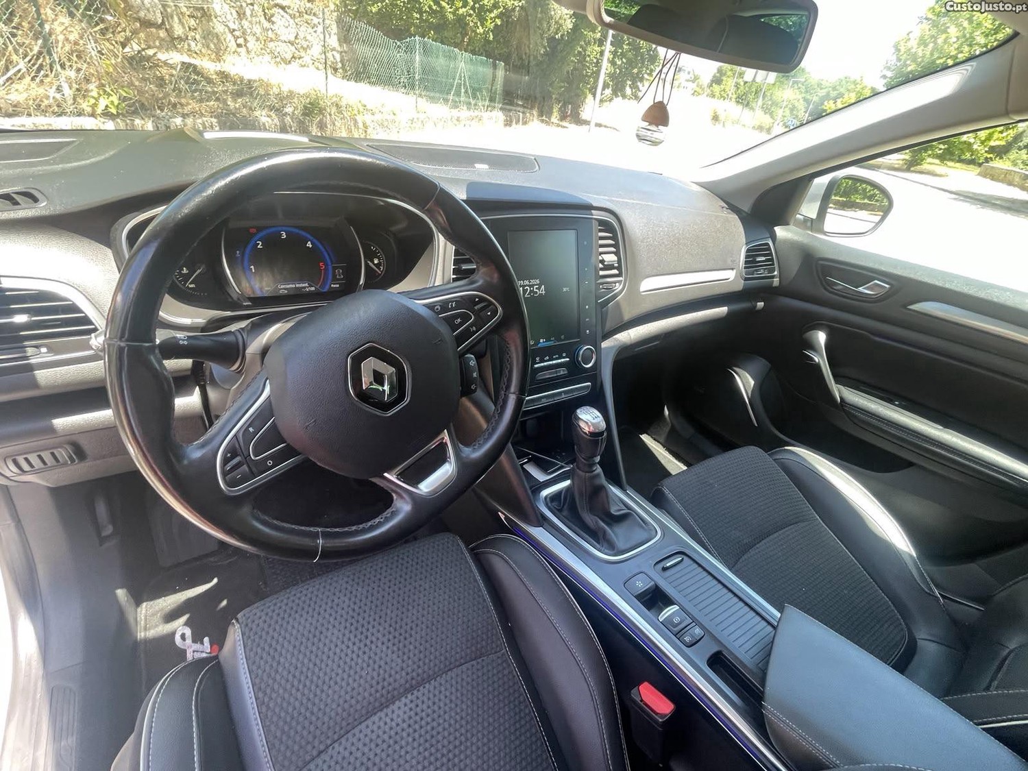 Renault Mégane Bose Edition - 16 foto 4