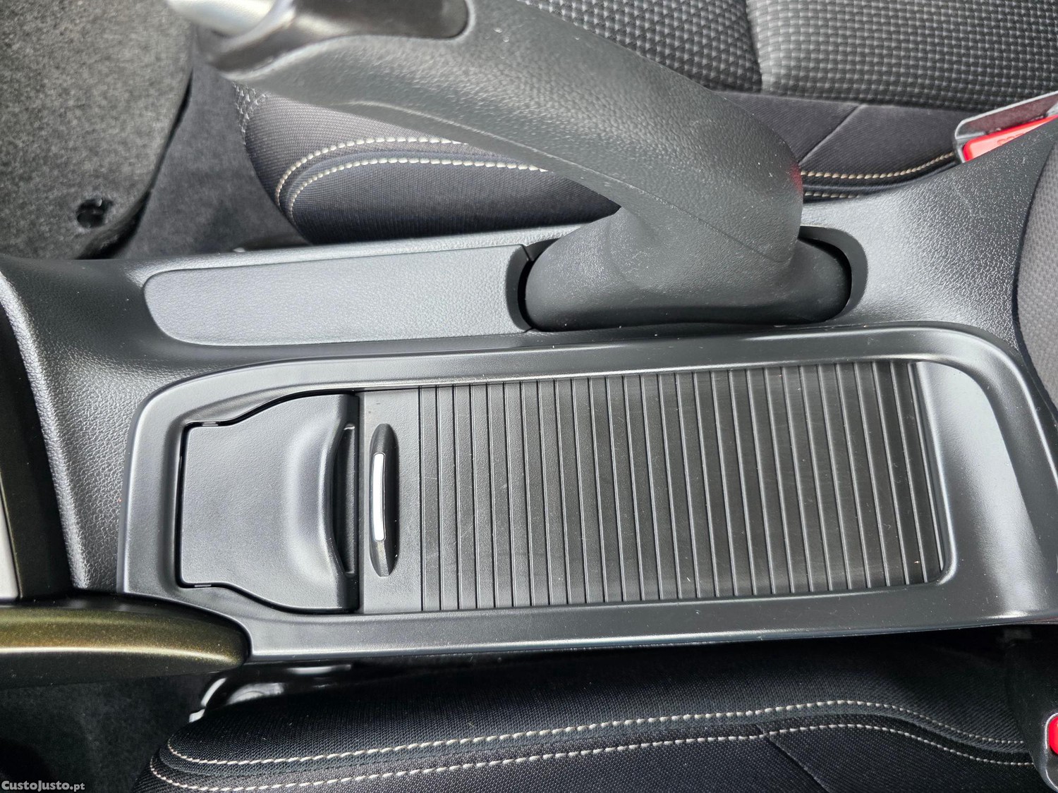Honda Civic Tourer 1.6 i-DTEC Comfort — fotografia 13