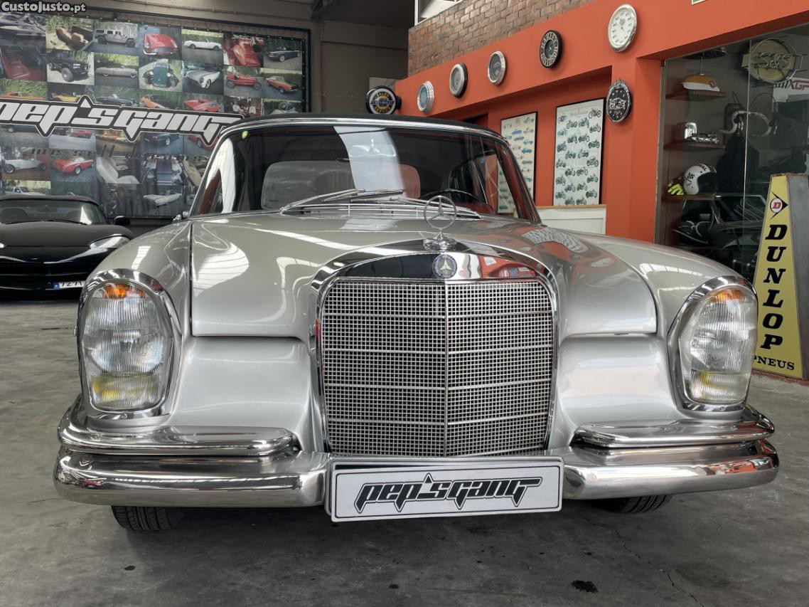 Mercedes-Benz 220 SE foto 3