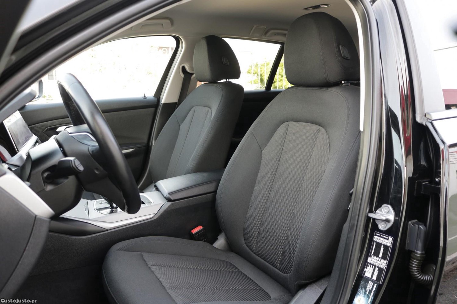 BMW 318 d Touring Advantage Auto 150cv — fotografia 39