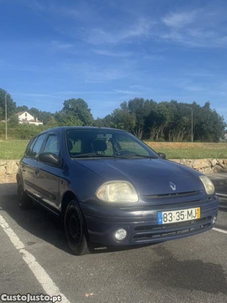 Renault Clio 1.2 — fotografia 11