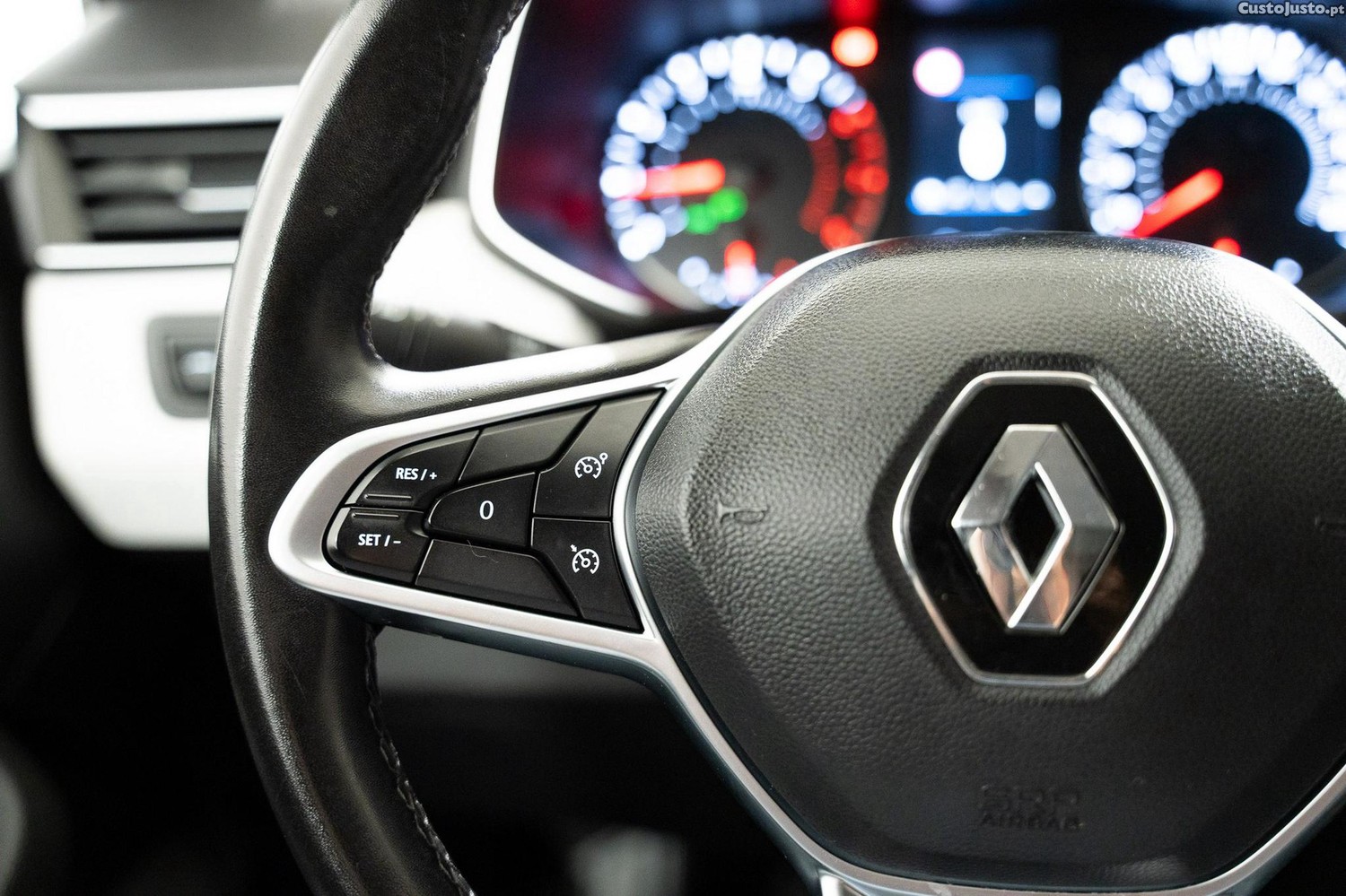 Renault Clio 1.0 TCe Limited — fotografia 5