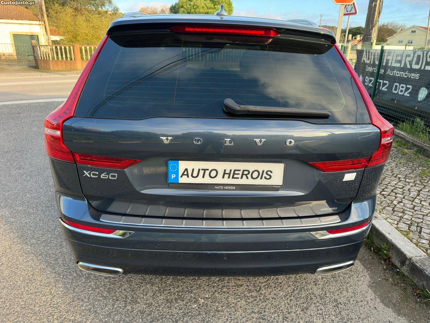 Volvo XC 60 T8 Inscription Nacional — fotografia 8