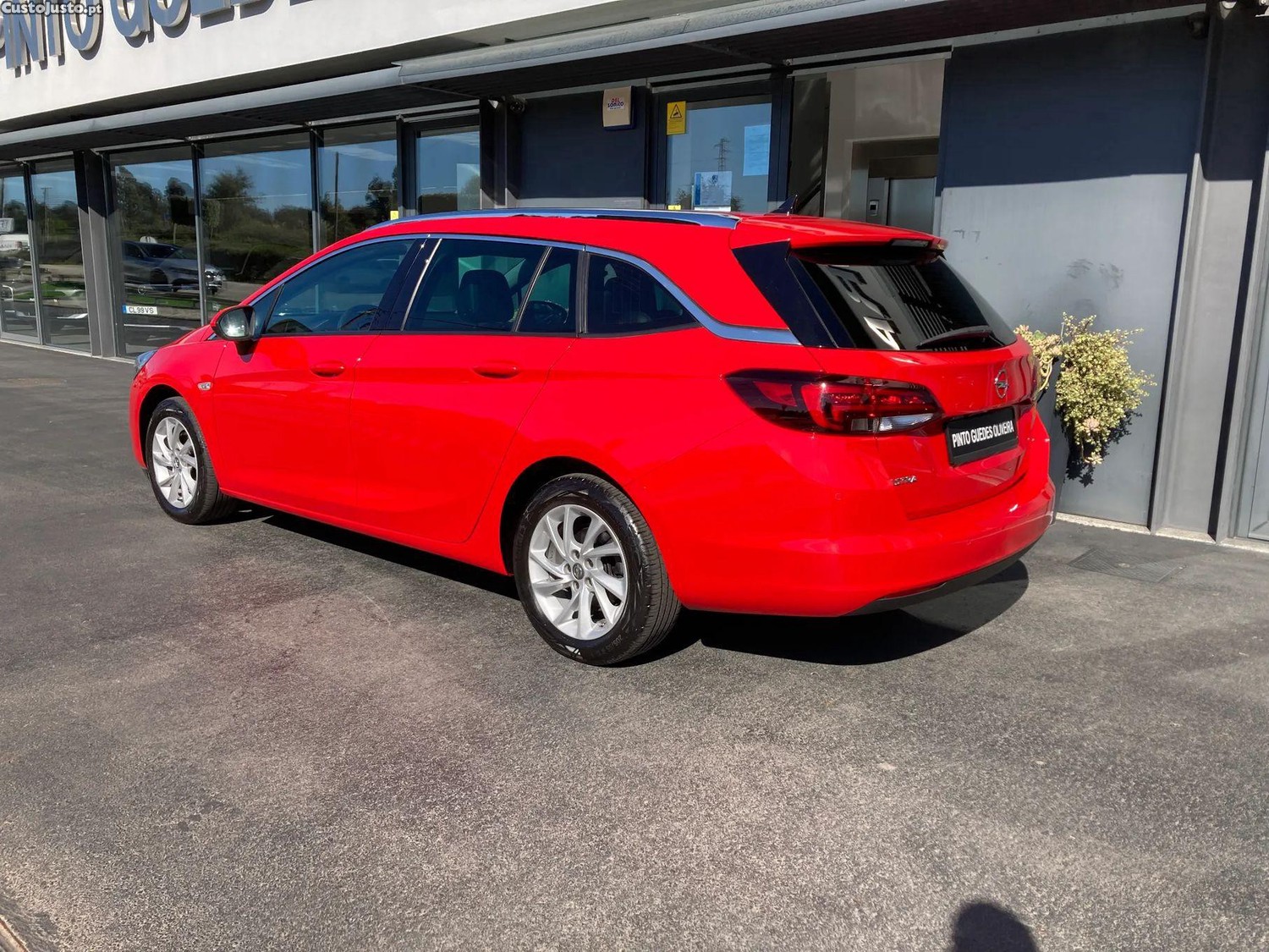 Opel Astra 1.2 T Elegance - 21 — photo 5