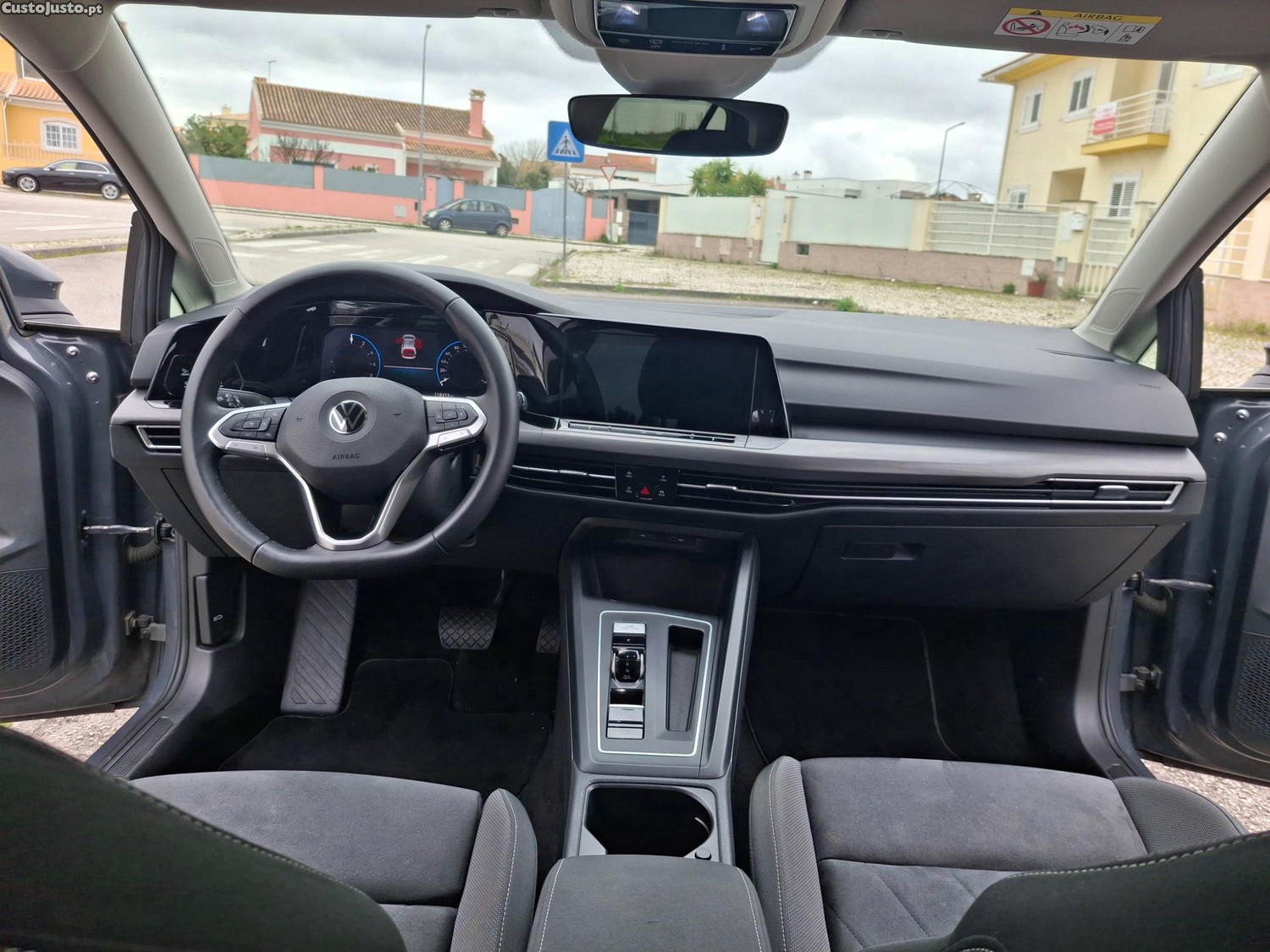Volkswagen Golf VIII — fotografia 3