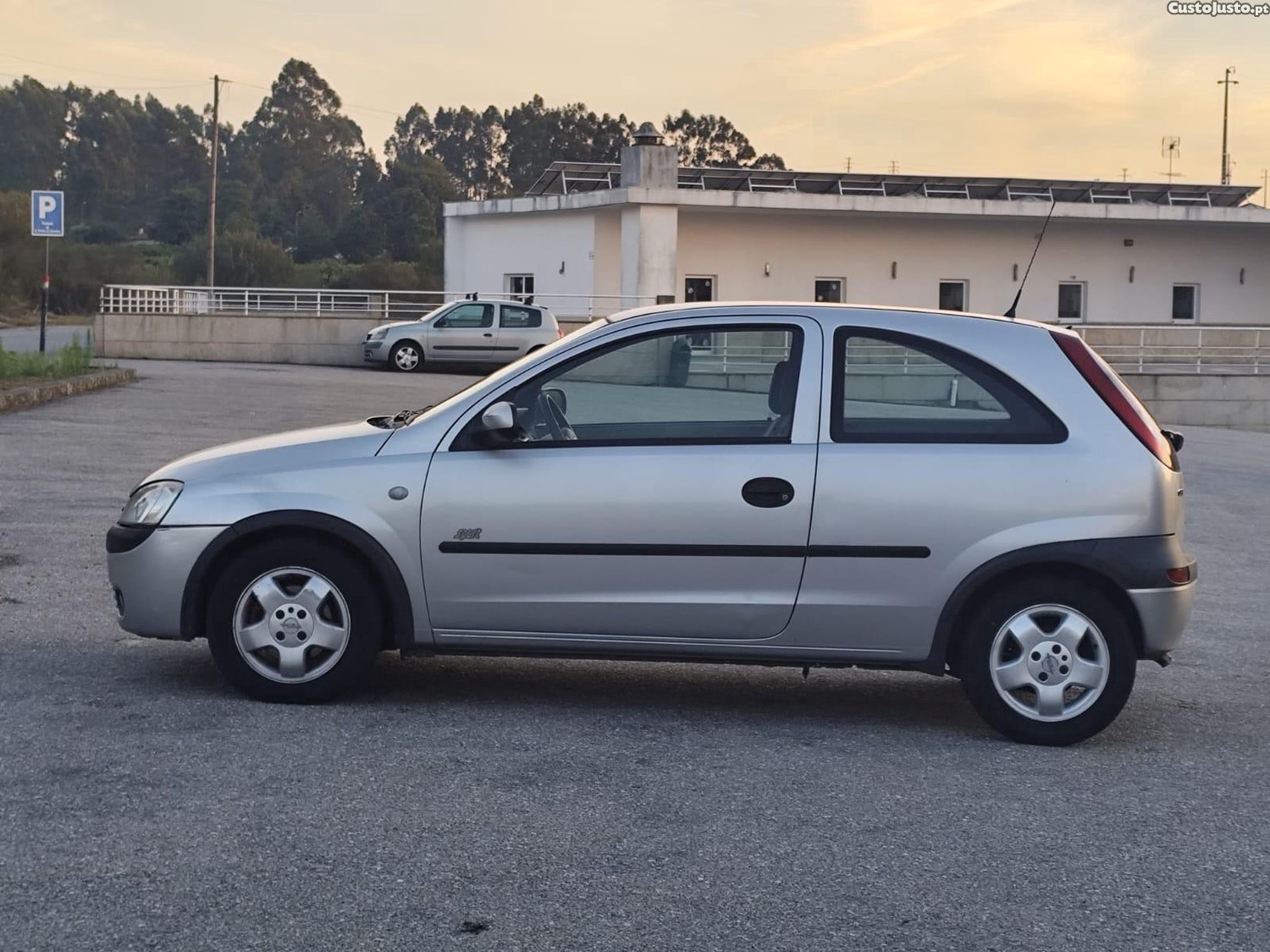 Opel Corsa Van — fotografia 4