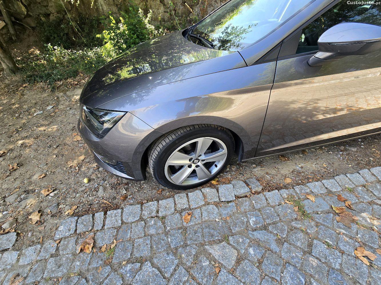 Seat Leon ST FR 2.0 tdi 150cv — photo 3